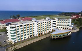 The Regency Waterfront Hotel